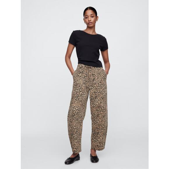 GAP Pants - Gap Women's XL NWT Mid Rise Pull-on Leopard Barrel Jeans